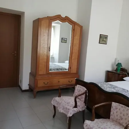 Residenza Santa Valeria Pensión