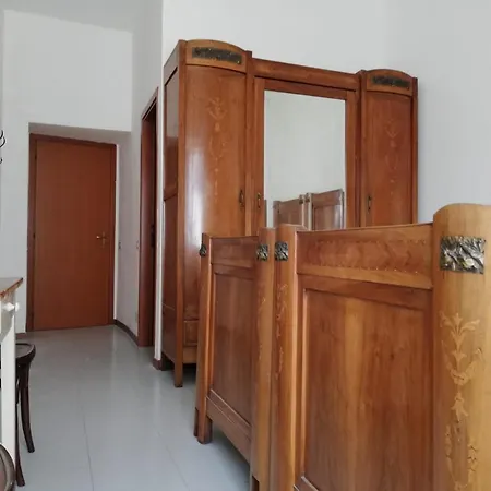 Residenza Santa Valeria Pensión Caglio